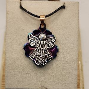 Elegant Angel Pendant Necklace
